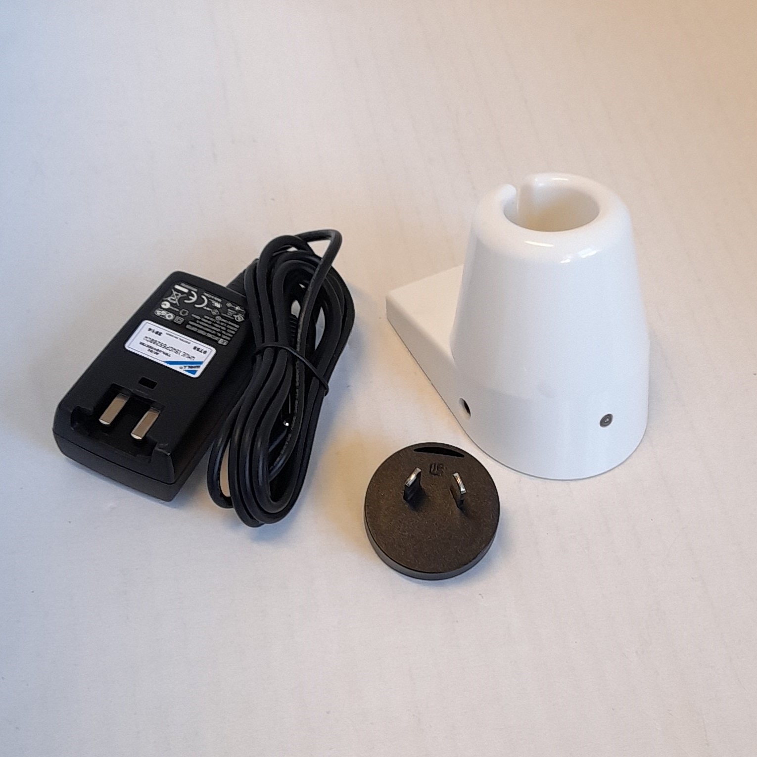 REPUESTO COLT LED BASE/CARGADOR CON TRANSFORMADOR